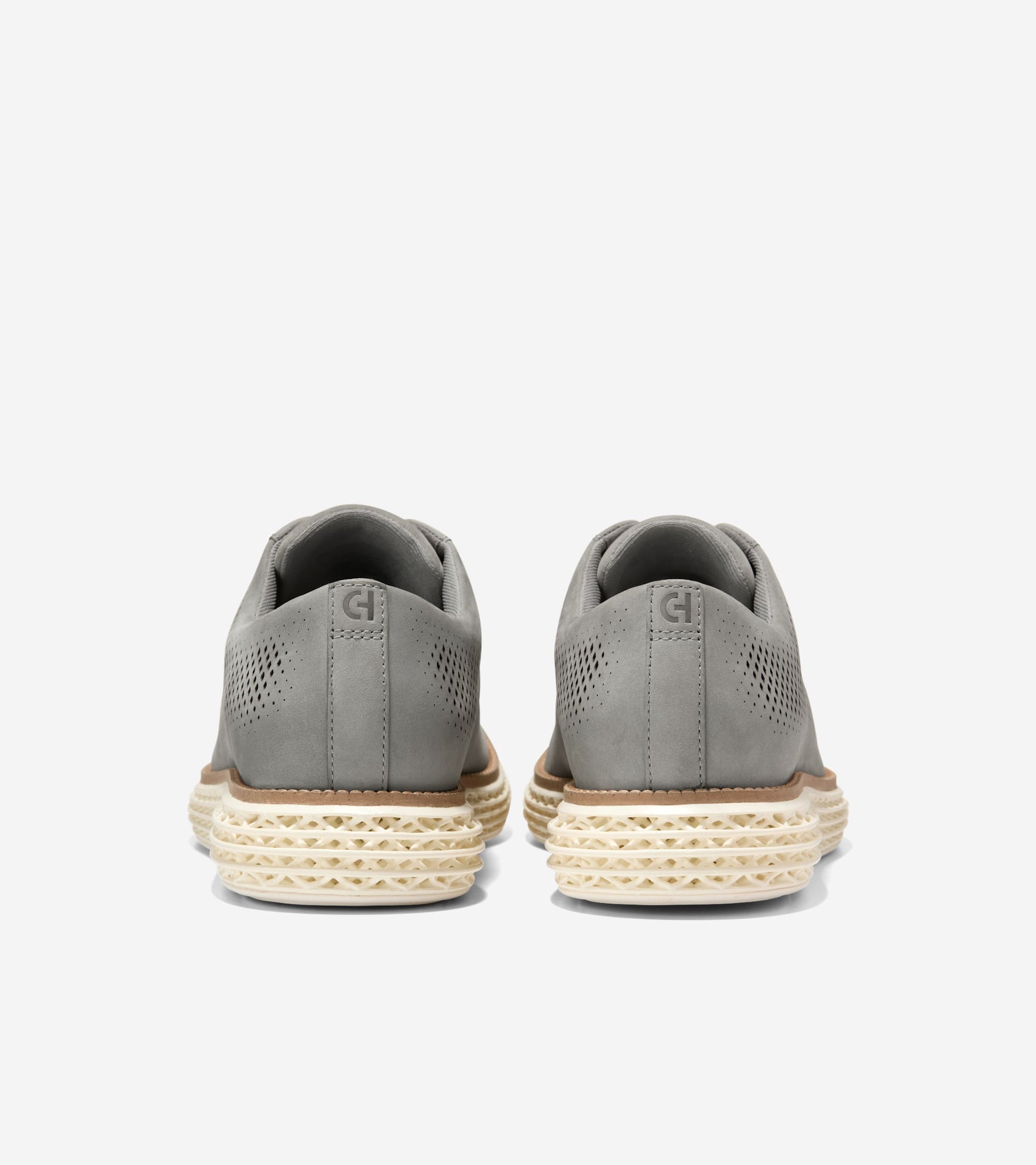 C44913:ULTIMATE GRAY NUBUCK / NATURAL / IVORY
