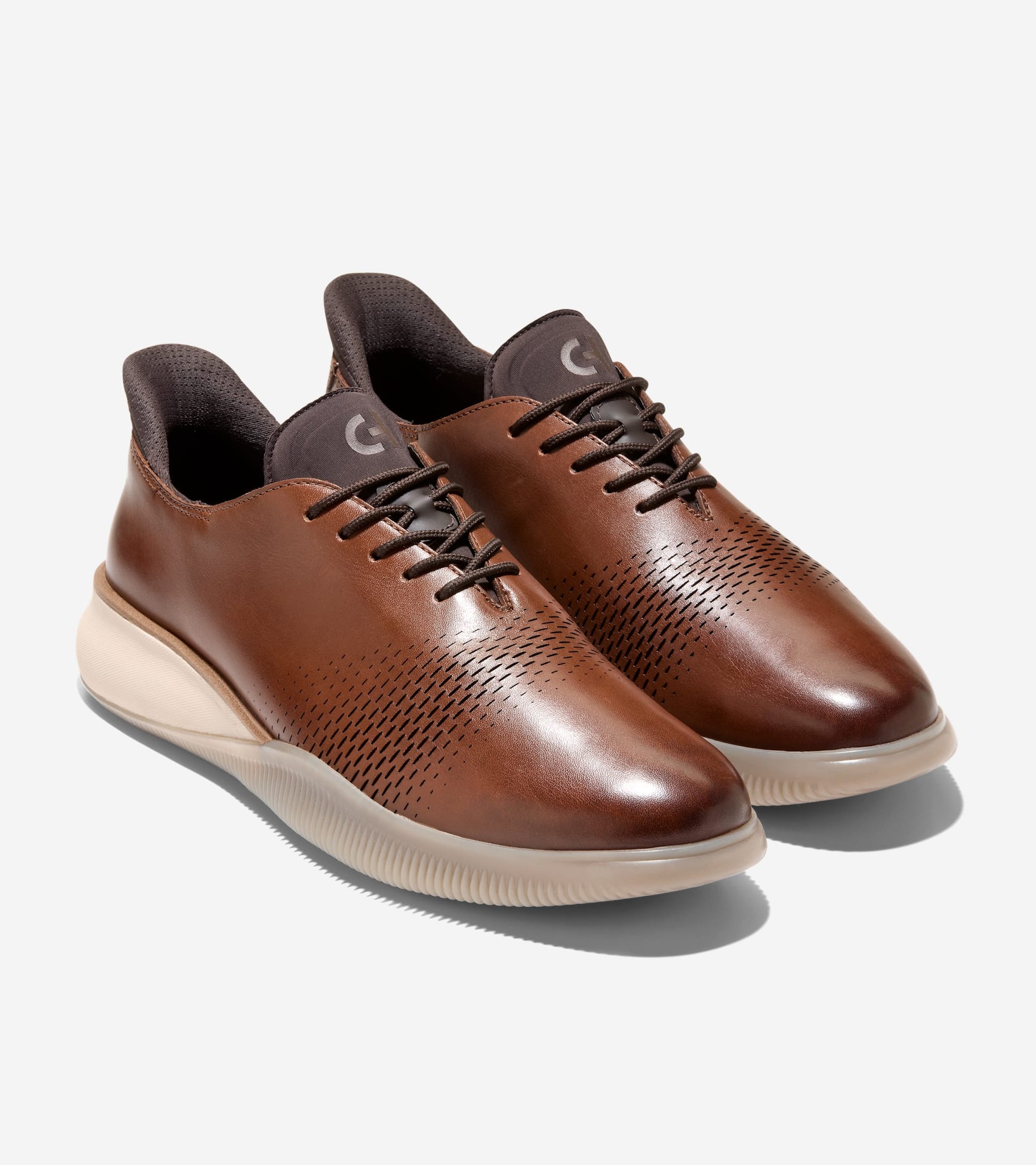 C42829:CH WOODBURY / CH DK CHOCOLATE / ANGORA