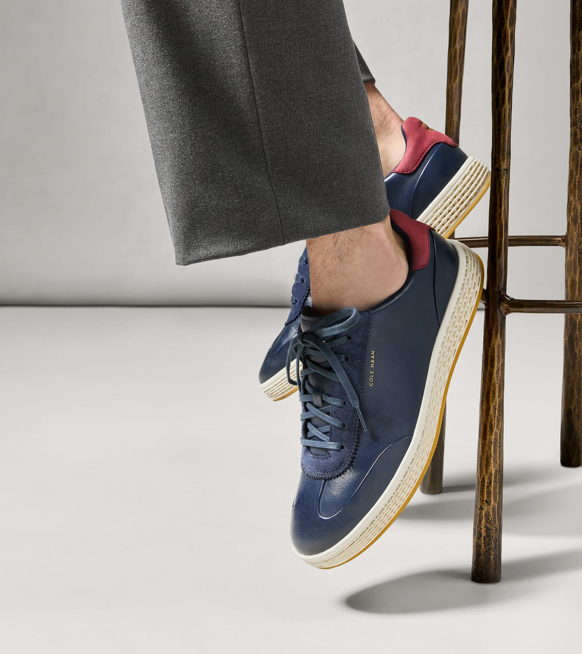 C44873:NAVY BLAZER / CH CLARET / IVORY